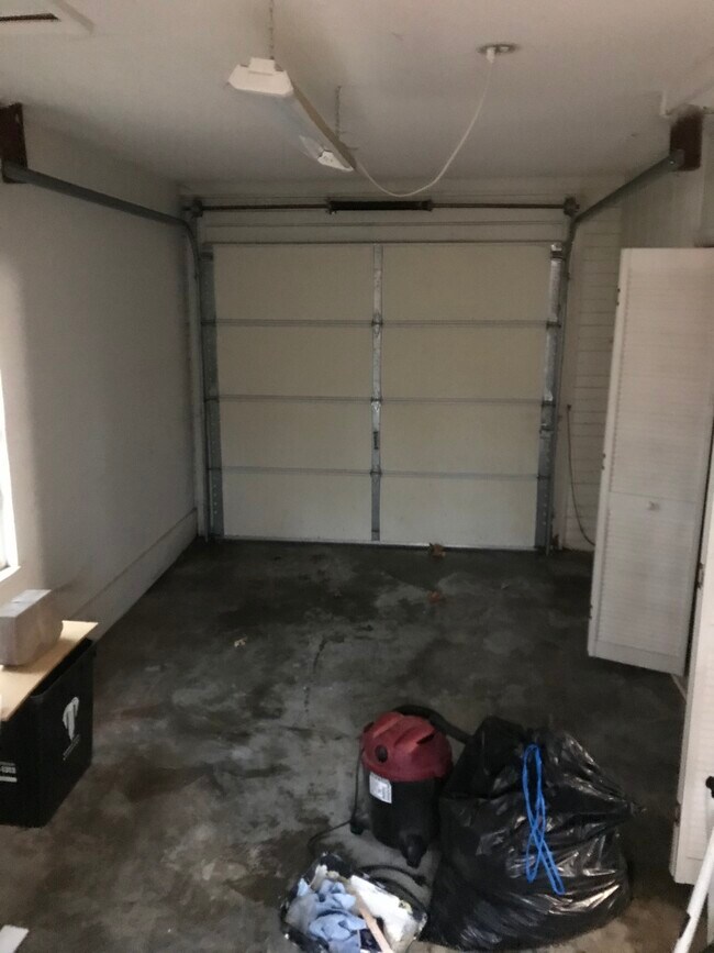 Garage - 8214 Kenwood Ave