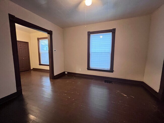 Foto del edificio - Spacious Three Bedroom Single Family near ...