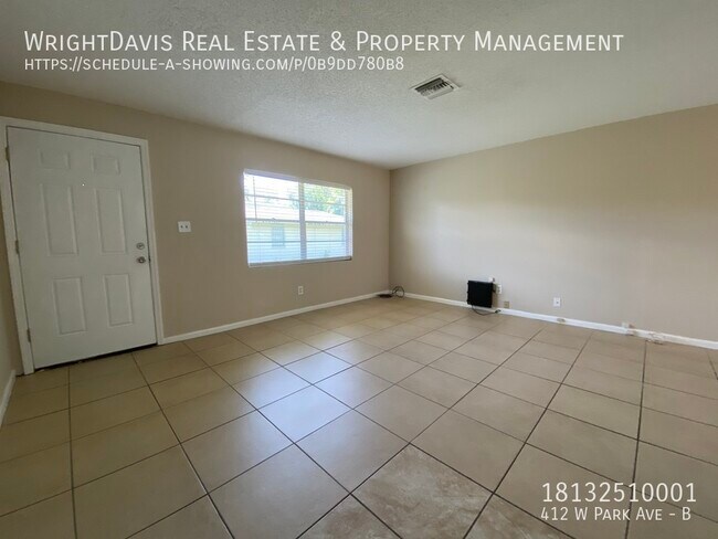 Foto del edificio - 412 W Park Ave