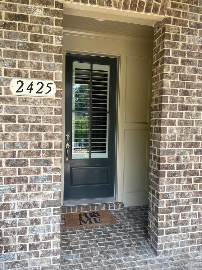 Foto del edificio - 2425 Gatebury Cir