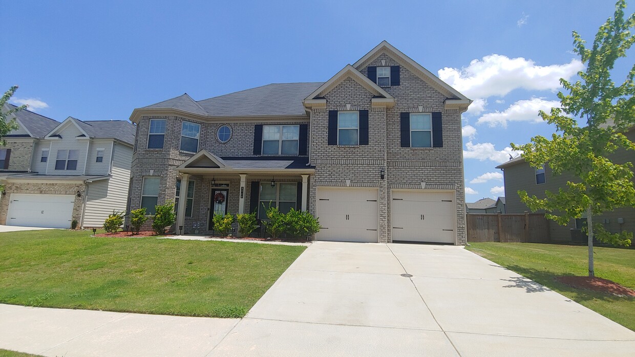 8040 Nolan Trail Snellville Ga 30039 House Rental In Snellville Ga