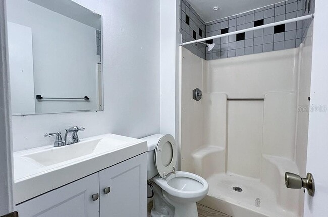 Foto del edificio - 10 York Ct