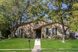 Building Photo - 5037 Collingwood Dr