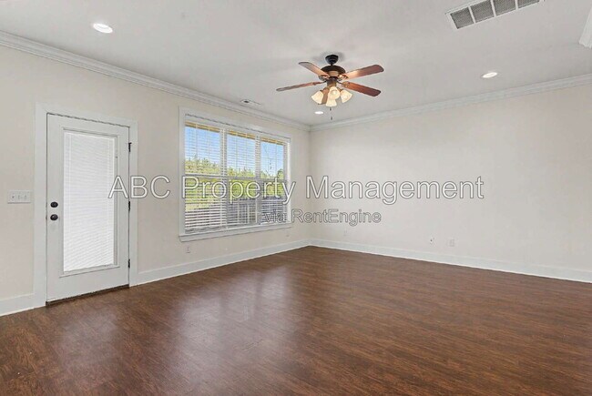 Foto del edificio - 3110 SW Riverstone Ave