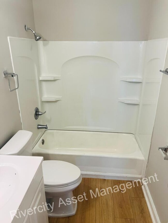 Foto del edificio - SECTION 8 FRIENDLY!!!! NEWLY RENOVATED READY FOR MOVE IN!!!!