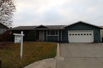 Building Photo - 6903 N Cincinnati St