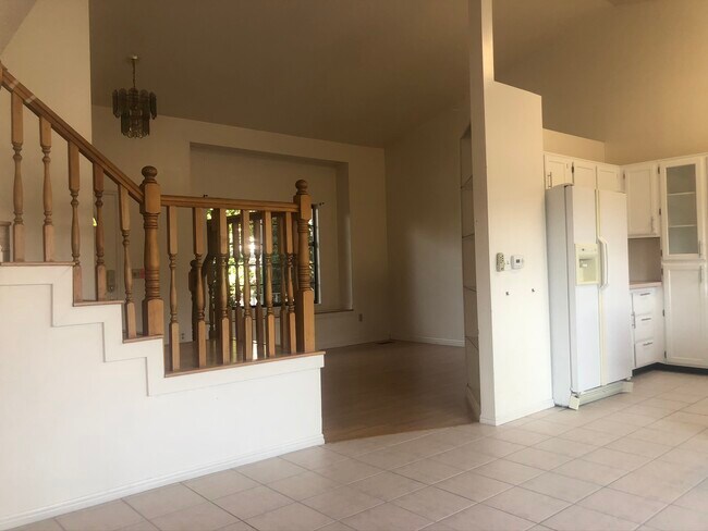 Foto del edificio - 1349 E 5150 S