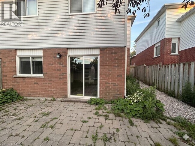 Building Photo - 624A RUMMELHARDT Drive