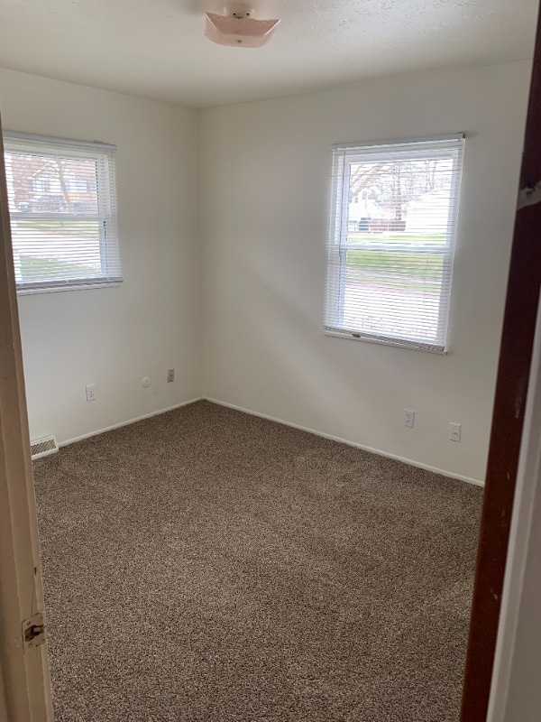 Building Photo - 1210 Wyley Ave