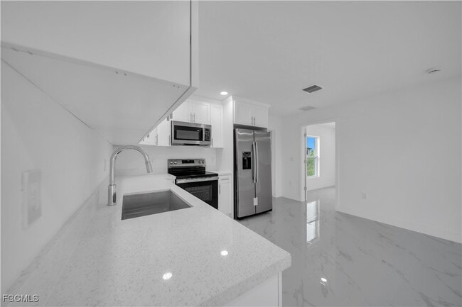 Foto del edificio - 3819 3rd St W