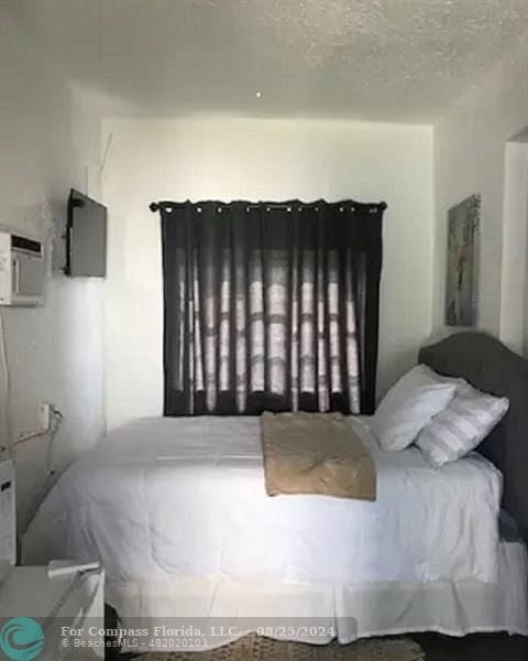 Photo - 277 NE 82nd St-2-2