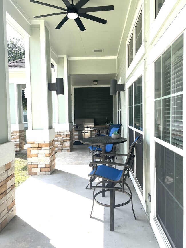 Point Royale 4106 N John Stockbauer Dr Victoria, TX Apartments for