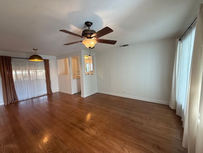 Photo - Nice 3/1 in North City Farms House