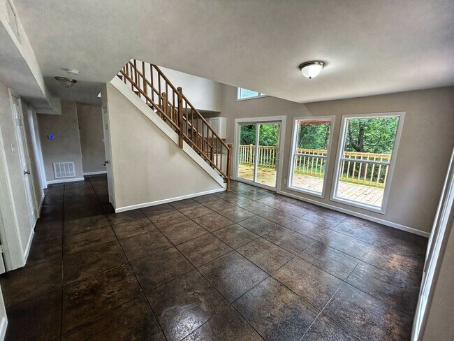 Foto del edificio - A Four Bedroom That Won't Break the Bank
