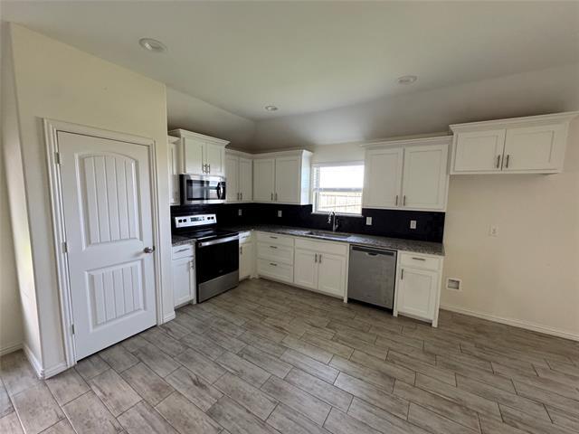 Foto del edificio - 3409 Sandstone Dr