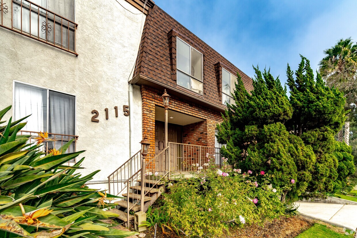 2115 Grant Ave, Redondo Beach, CA 90278 - Apartments in Redondo Beach ...