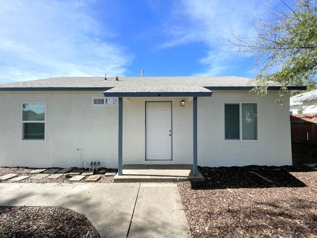 Building Photo - Fully Remodeled Single-Story 3-Bedroom Home in San Bernardino!