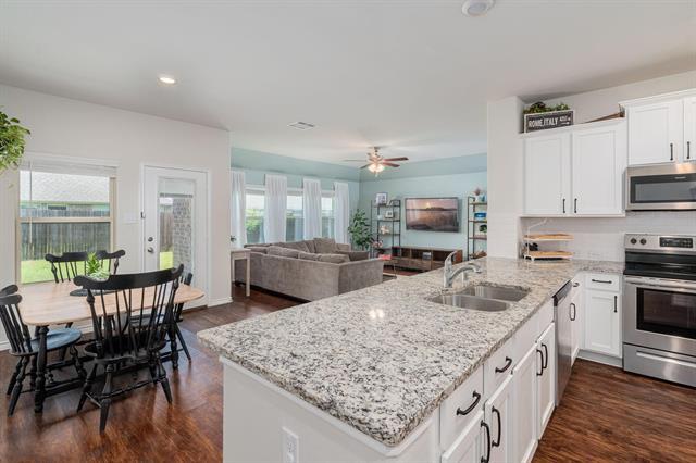 Building Photo - 3136 Overlook Dr