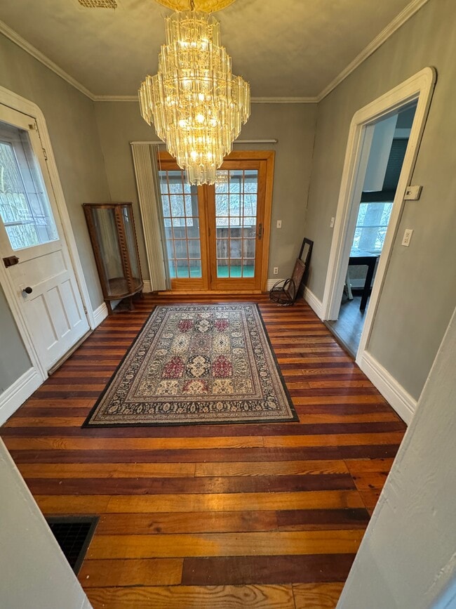 Dining Room - 16 Pine St