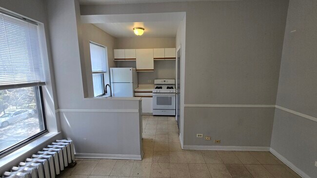 Foto del edificio - 7724 N Marshfield Ave