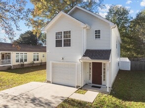 Building Photo - 1326 Deep Creek Blvd