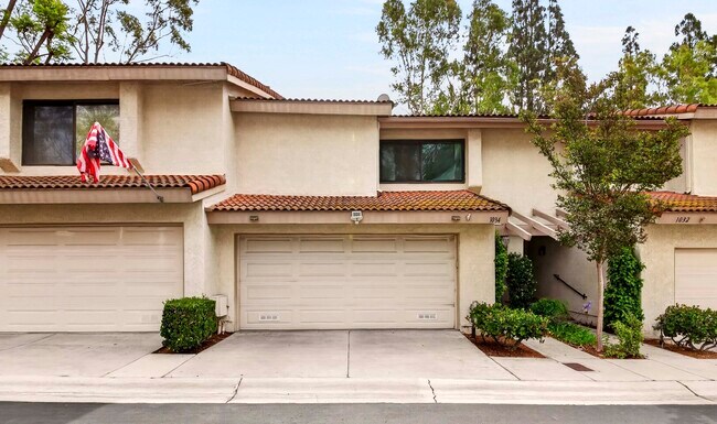 Building Photo - 1034 Creekside Dr