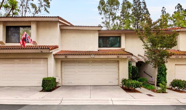 Building Photo - 1034 Creekside Dr