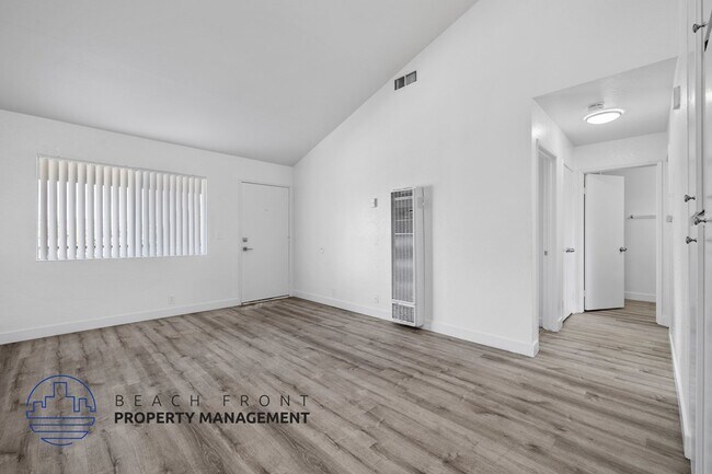 Foto del edificio - 1375 Temple Ave.