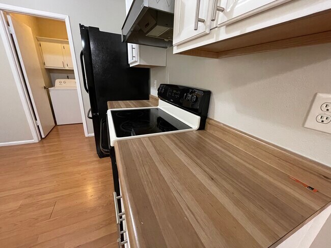 Foto del edificio - 4713 W Villa Maria Dr