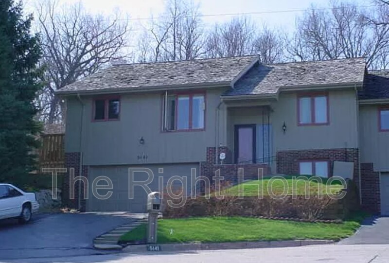 5141 Raven Oaks Cir, Omaha, NE 68152 House Rental in Omaha, NE
