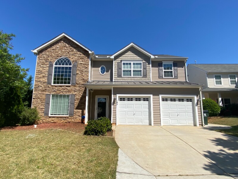 Foto principal - 105 Saltybrook Ln