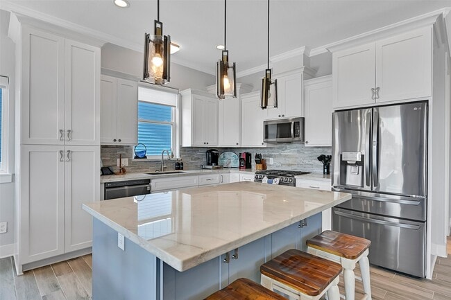 Building Photo - 22915 Martes St