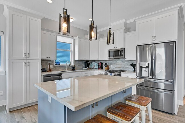 Foto del edificio - 22915 Martes St