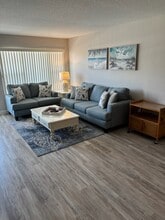 Building Photo - 2469 Franciscan Dr