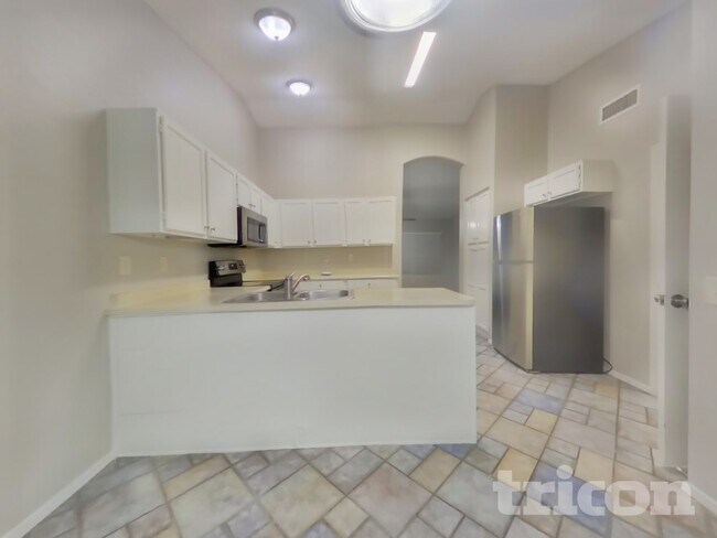 Foto del edificio - 8621 W Willow Ave