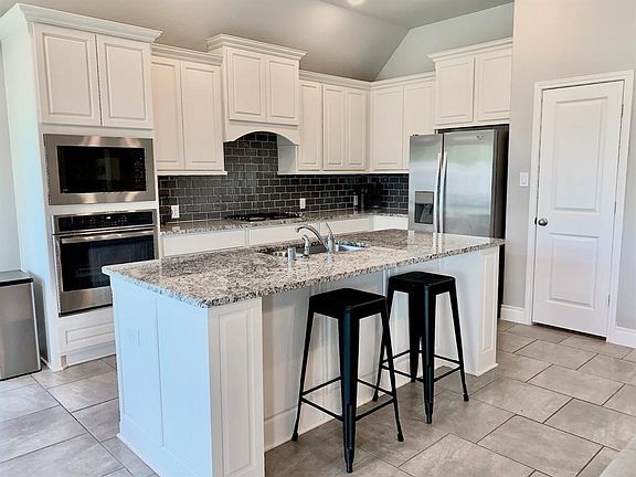 Kitchen - 39 Eden Hollow Ln