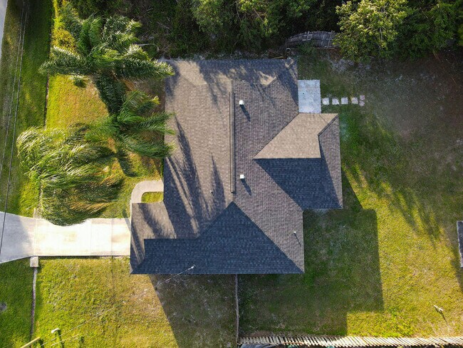 Foto del edificio - 1181 SW Sarto Ln