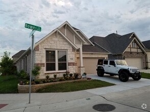 Building Photo - 2284 Bower Ln
