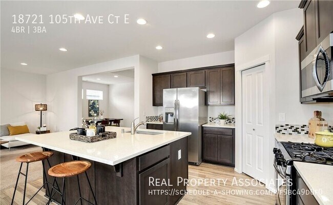 Foto del edificio - 18721 105th Ave Ct E