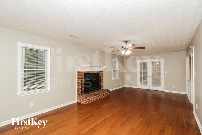 Foto del edificio - 307 Marble Ct