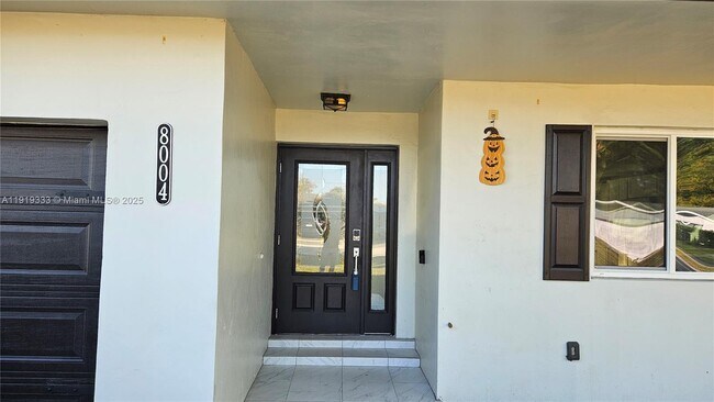 Foto del edificio - 8004 SW 29th St