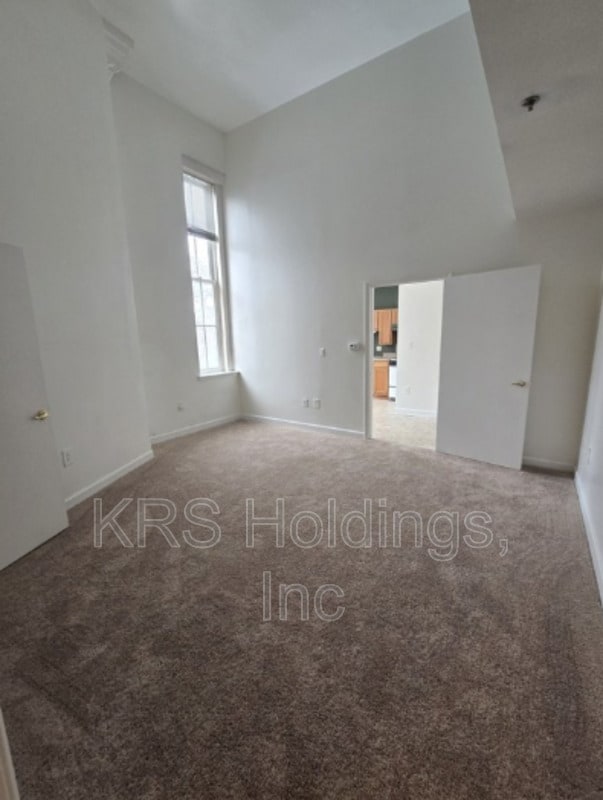 Building Photo - 1411 Bainbridge St