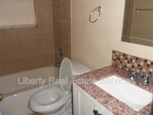 Foto del edificio - 503 Stewart Dr