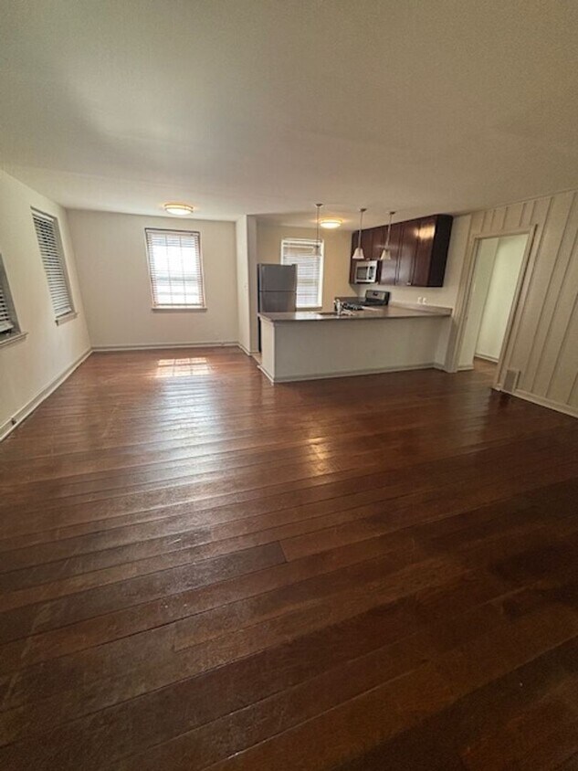 Foto principal - 2911 W Queen Ln