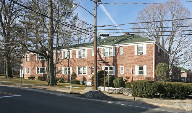 Building Photo - Dolphin-Green Apartments