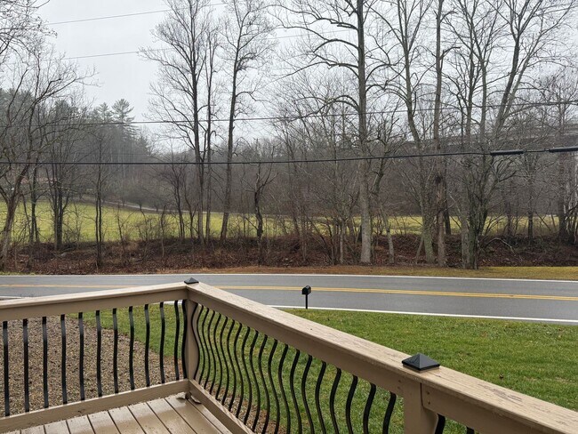 Building Photo - Quiet furnished retreat located in Erwin- Available NOW!