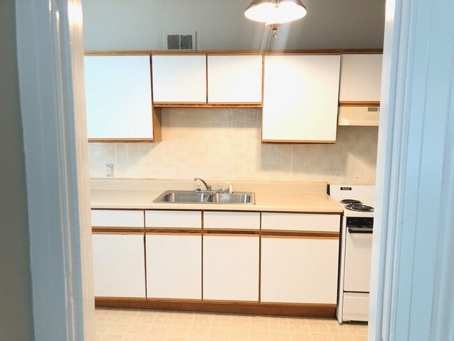 Foto del edificio - 803 W Wood St