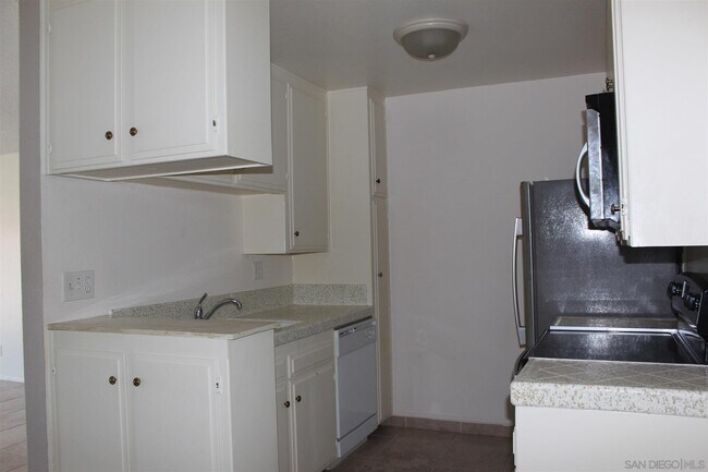 Foto del edificio - 811 W Nutmeg St