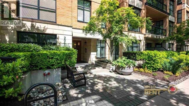 Building Photo - 2065 W 12th Ave