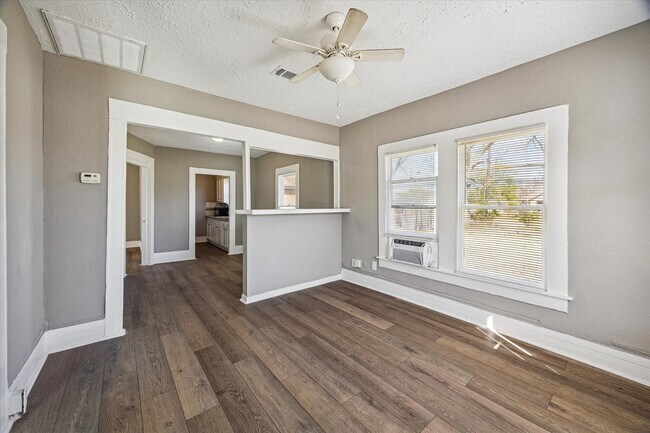 Foto del edificio - 1115 Bigelow St